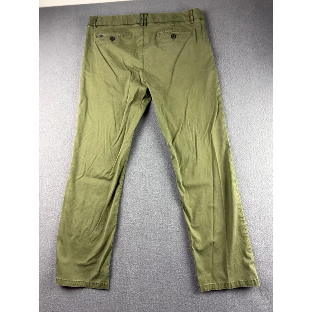 7 Diamonds Pants Men's 36x30* Green Parker Chinos Performance Stretch Flat Front